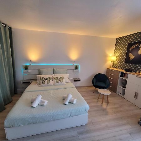 Studio bien équipé, situé en hyper centre Vendôme Extérieur photo