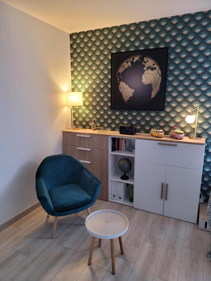 Studio bien équipé, situé en hyper centre Vendôme Extérieur photo